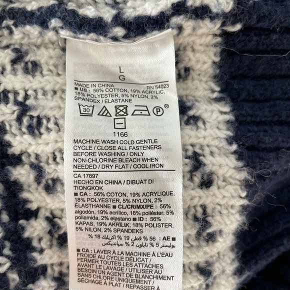 Old Navy Fair Isle Button-Front Cardigan Sweater - Picture 7 of 7